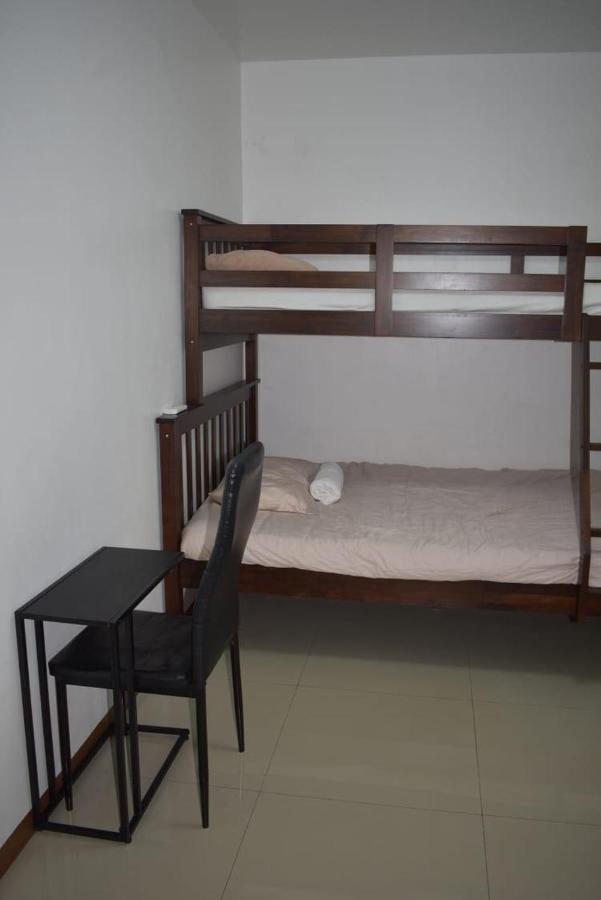 Affordable Makati Apt Manila Kültér fotó
