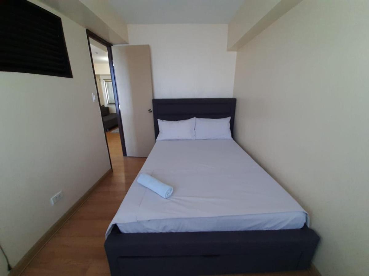 Affordable Makati Apt Manila Kültér fotó