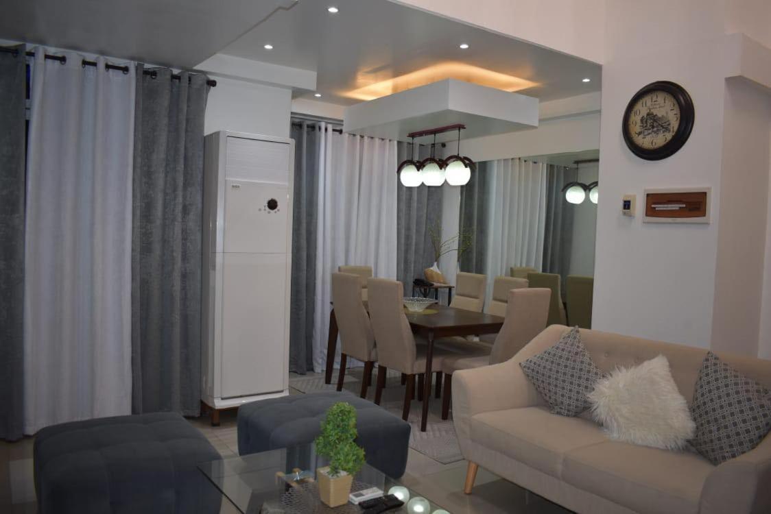 Affordable Makati Apt Manila Kültér fotó