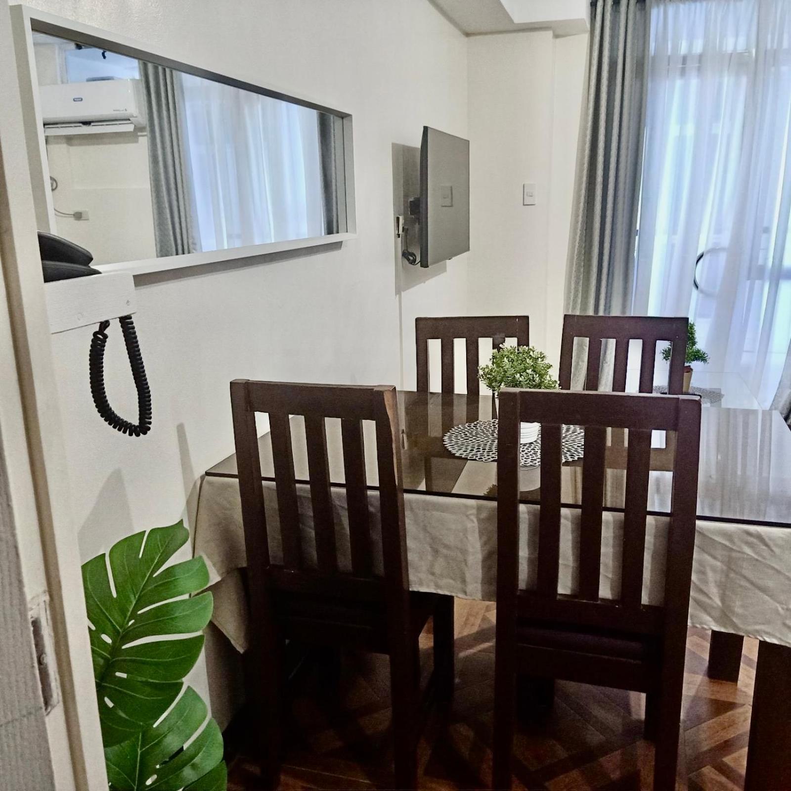 Affordable Makati Apt Manila Kültér fotó